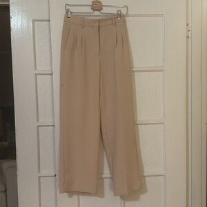 High rise Aritzia Effortless pant - size 4, pale pink